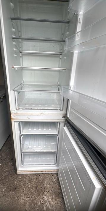 Privileg koelkast (koelt niet)