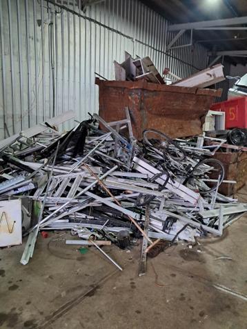Oud ijzer radiatoren aluminium lood koper alles halen wij bi