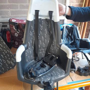 Achterzitje fiets - defecte riempjes