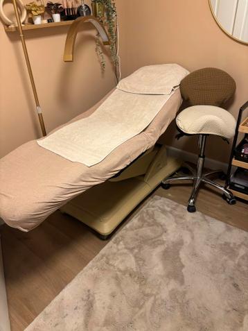 Behandelstoel in goede staat GRATIS