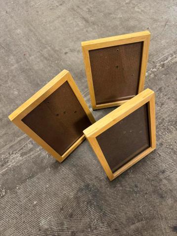 Houten foto lijstjes (3 stuks).GRATIS!