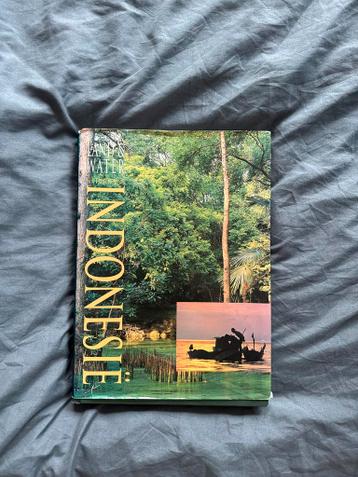 Boek over Indonesië - Land & Water