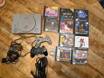 PlayStation 1 +  twee controllers en veel games (ruilen)