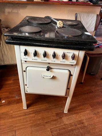 Inventum fornuis antiek