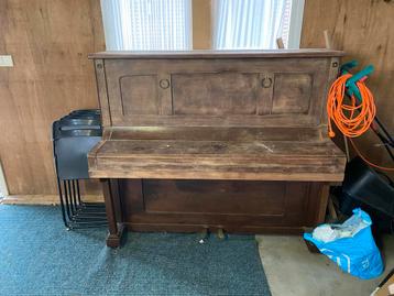 Oude Piano - Opknapper of Onderdelen