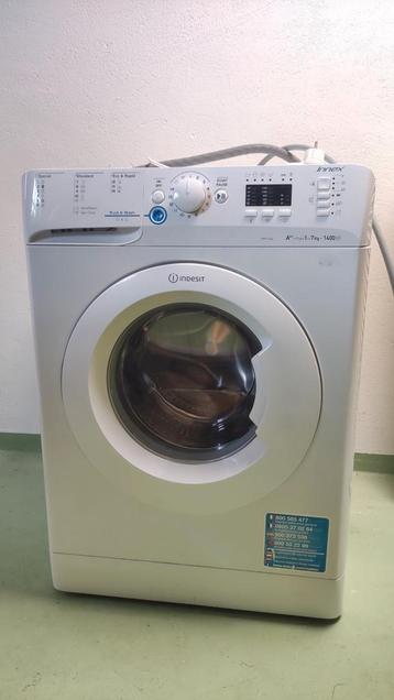 Wasmachine Indesit XWA71452 (kapot)