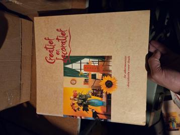 8 mappen van creatief en decoratief