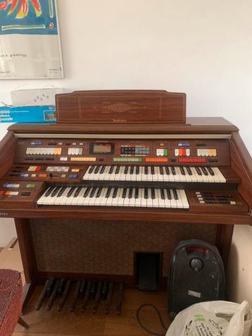 Orgel Technics PCM Sound E66