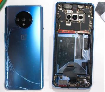 GEZOCHT: defecte oude telefoon