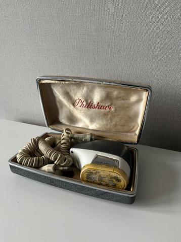 GRATIS: oud Philips scheerapparaat SC-7860