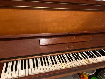 Sponnagel piano gratis op te halen