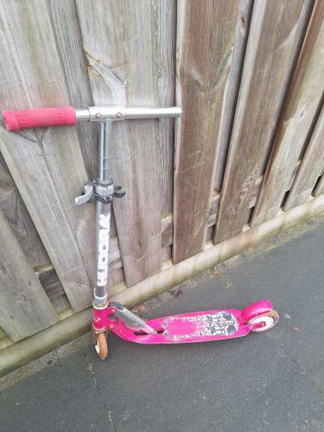 Roze step voor kinderen