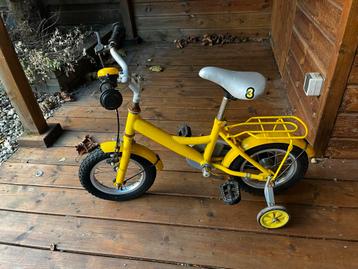 Kinderfietsje met zijwieltjes