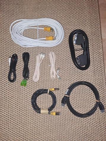 Diverse kabels - HDMI, Scart, Netwerk, Audio