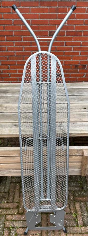 Gratis Strijkplank (zonder hoes)