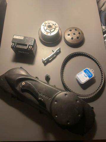 Piaggio peugeot onderdelen 2t