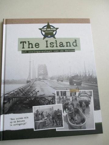 HET BOEK THE ISLAND