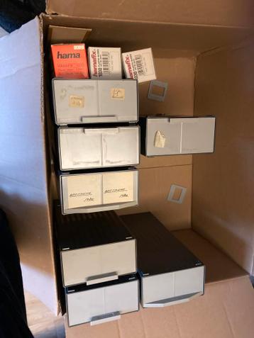 Dia opbergdozen en dia raampjes