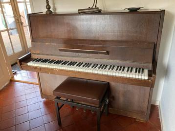 Mooie Tchaika Piano, op te halen in Huissen