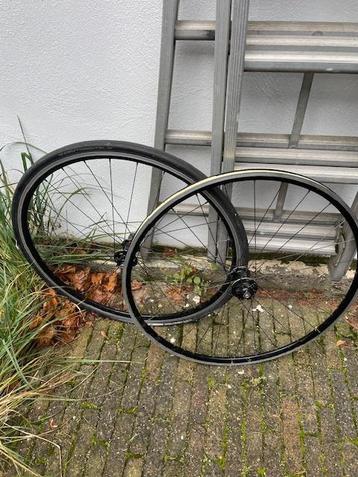 GRATIS racefiets/gravelbike wielen schijfrem
