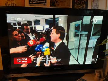 Panasonic Viera Plasma TV 42 inch - TH-42PV700F