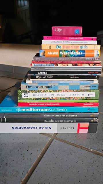 Diverse (kook-)boeken. Gratis ophalen.
