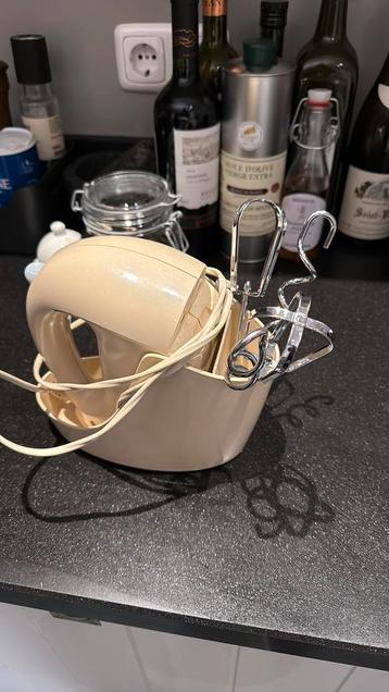 Philips cucina handmixer. Compleet wekt niet meer