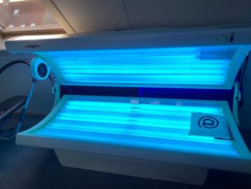 Philips Zonnebank Ruby dubbelzijdig met ventilator. Gratis.