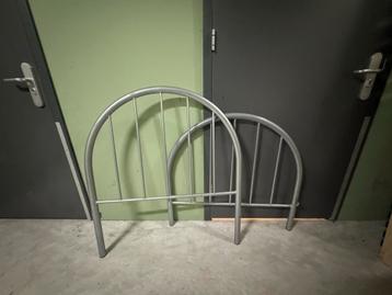 Eenpersoonsbed - Grijs ijzer Stevig & Makkelijk te monteren