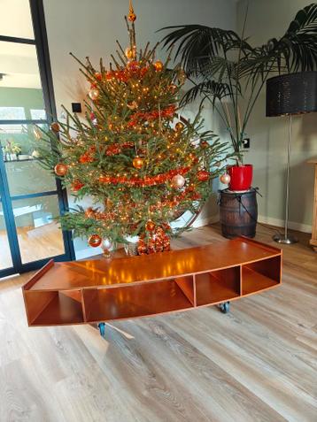 Vintage TV meubel op wielen - Gebogen vorm