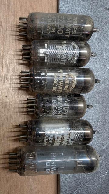 Lampen/buizen uit oude Erres radio werking onbekend