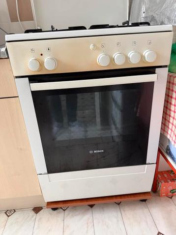 GRATIS goed werkende Bosch gasfornuis - wegens verhuizing