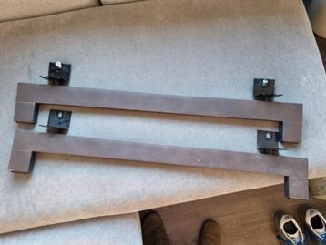 Twee IKEA bankpoten - Gratis af te halen in Delft