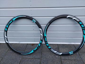 Fast Forward carbon tubular velgen 622 24/28 spaaks.