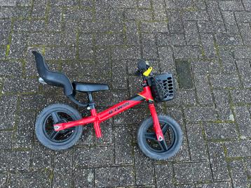 Loopfietsje met accessoires btwin