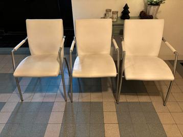 3 Witte eetkamerstoelen - nette staat