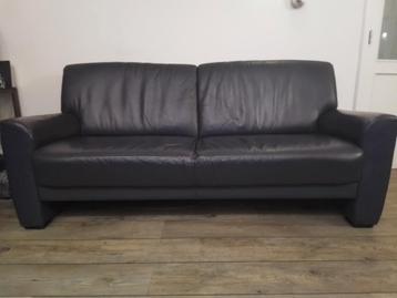 Lederen blauwe bank