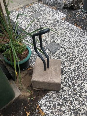 Betonnen fietsstandaard