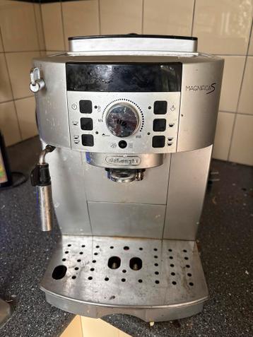 DeLonghi Magnifica koffiemachine
