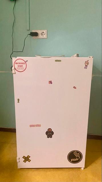 Koelkast met vriesvak- Compact en Functioneel Gratis