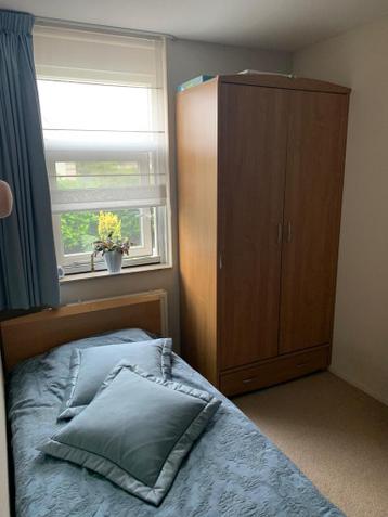 Nette kinderkamer *gratis* moet deze week opgehaald zijn.