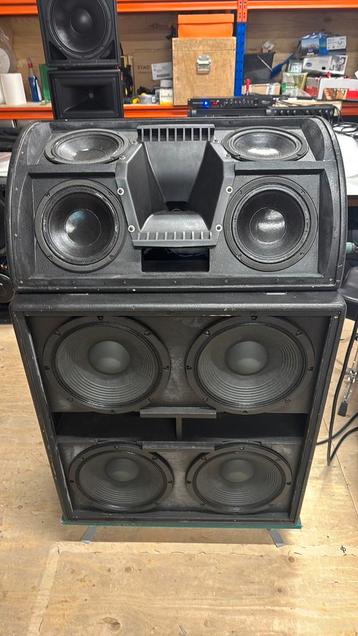 GEZOCHT : EAW SM84Nx - EAW SB412