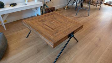 Salontafel van hout, 80x80
