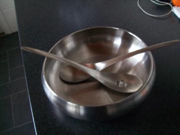 Gratis : schaal met twee lepels