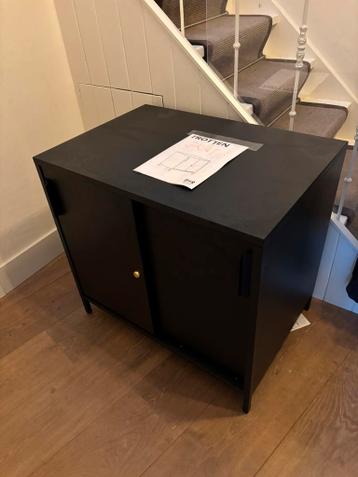 Ikea stalen kastje Trotten