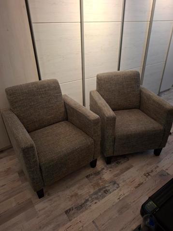 2 fauteuils gratis op te halen groen/ beige