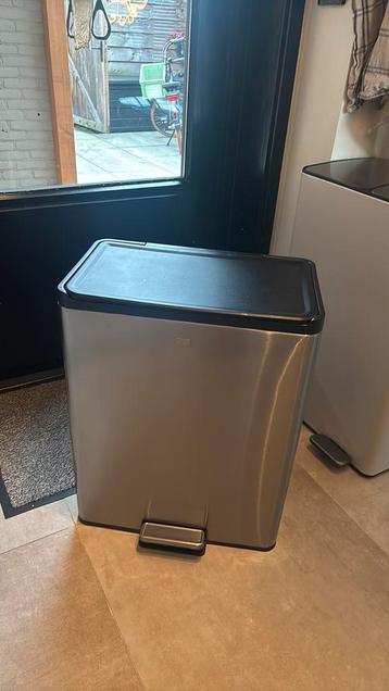 Eko prullenbak deksel defect