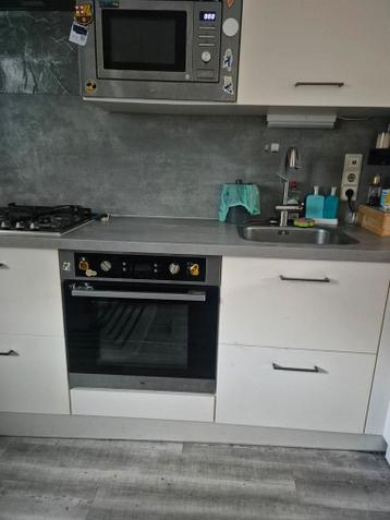 Gratis keuken af te halen voor 13 januari