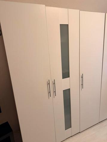 Gratis: 2 Linnenkasten (150x205) - Gratis af te halen!