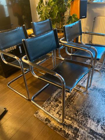 Gratis af te halen: 4 Chromen stoelen  (Opknappers)